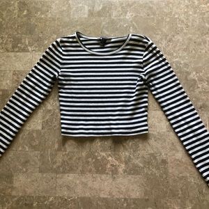 Striped crop top ❄️